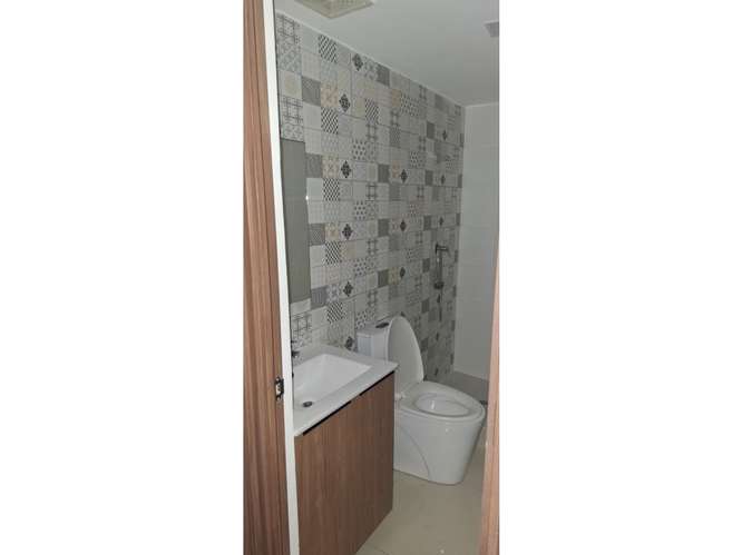 SE ALQUILA APARTAMENTO VIA ESPAÑA WORLDWIDE PLAZA 50M LINEA BLANCA