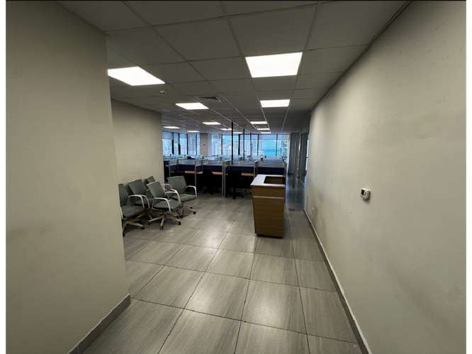 PLAZA BANCO GENERAL / CALLE 50 / 175M / DIVISIONES / AMOBLADA
