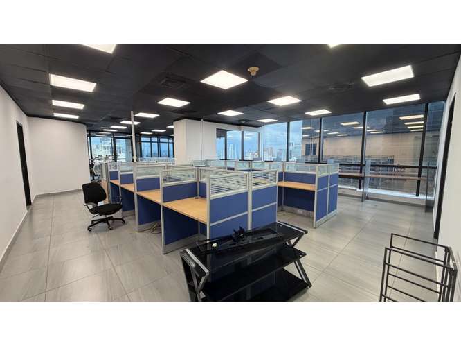 SE ALQUILA OFICINA PLAZA BANCO GENERAL CALLE 50 175M AMOBLADA