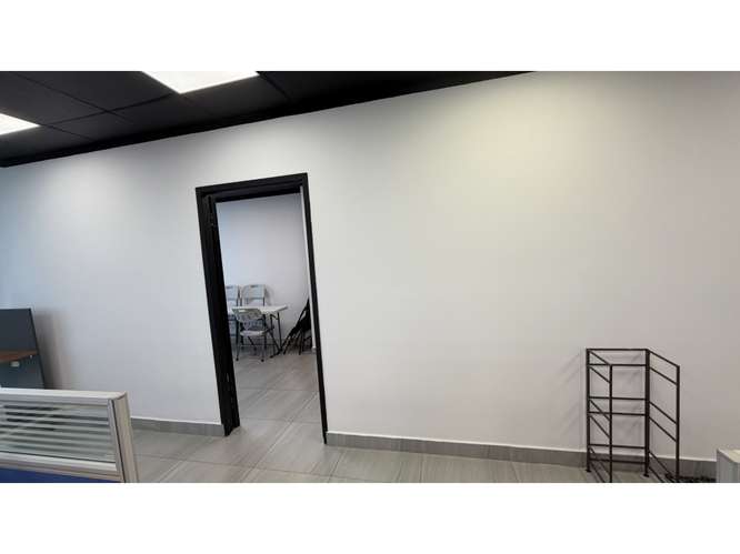 SE ALQUILA OFICINA PLAZA BANCO GENERAL CALLE 50 175M AMOBLADA
