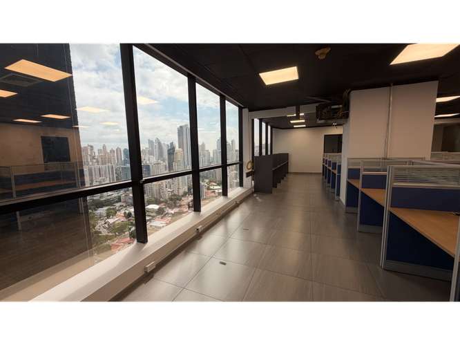 PLAZA BANCO GENERAL / CALLE 50 / 175M / DIVISIONES / AMOBLADA