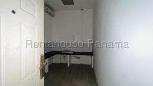 Local Comerial en Alquier en Juan Diaz 25jack8582