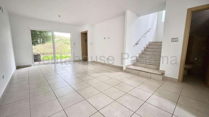 Venta de Casa en Brisas Del Golf - Imagen 1