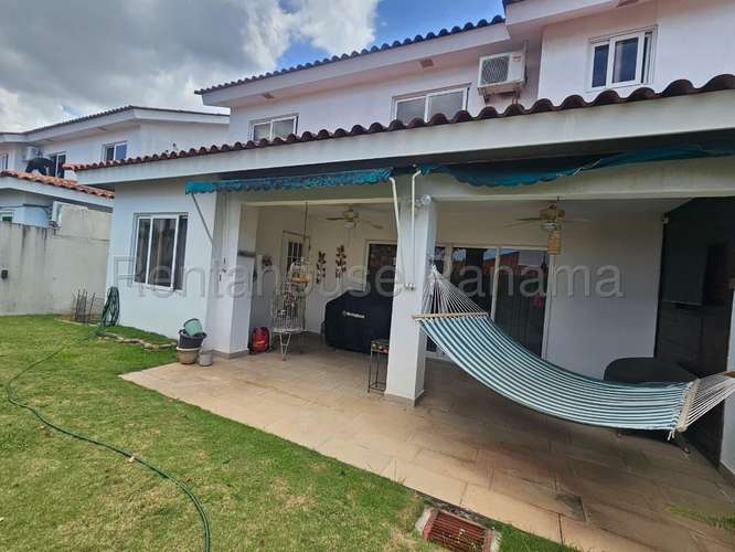 Alquiler de Casa en Quintas de Versalles CCO
