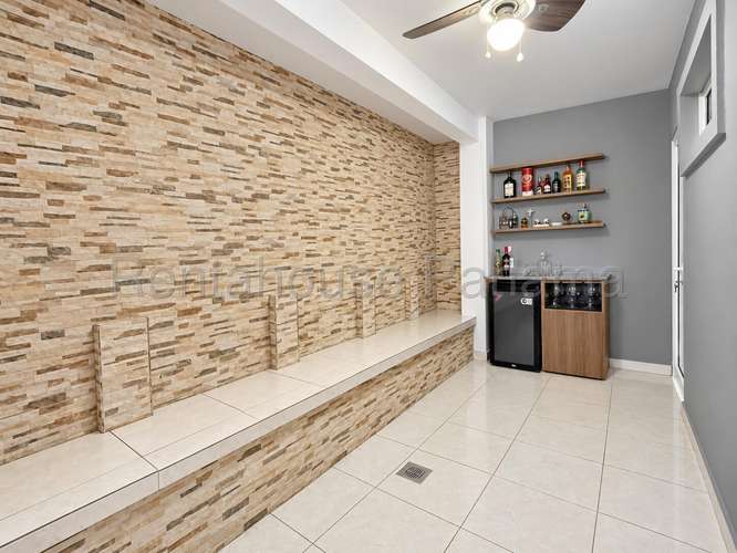 Venta de Casa en Paseo del Norte Augusta EC - Imagen 11