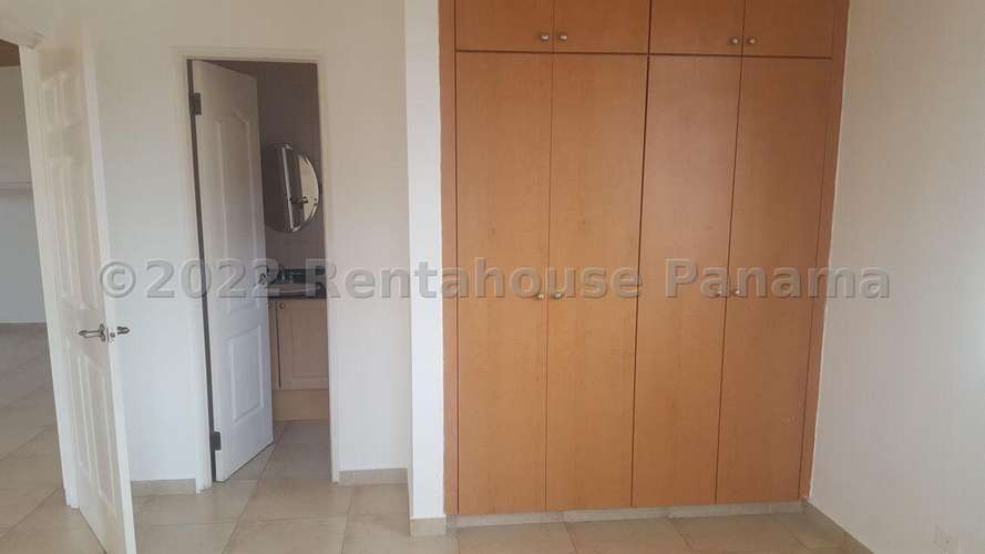 Venta de Casa con Línea blanca en Clayton Village EC - Imagen 14