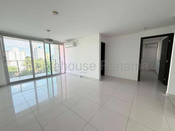 Alquiler de Apartamento con Línea blanca en Carrasquilla Ph Midpark EC