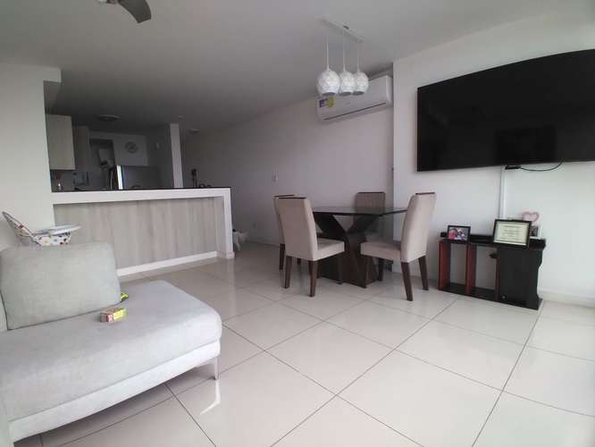 Alquiler Apartamento de lujo de 3Rec 2Baños Tumba muerto. VL.