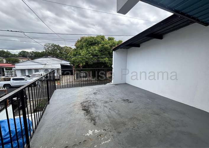Venta de Casa en Parque Lefevre, (Solo Cliente Directo)