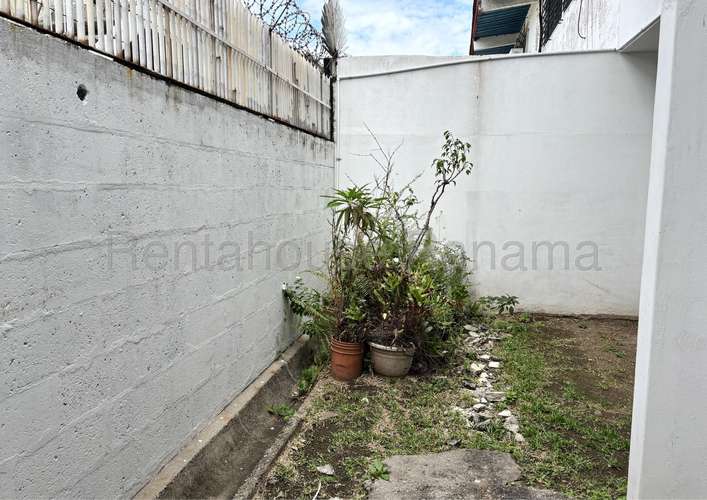 Venta de Casa en Parque Lefevre, (Solo Cliente Directo)