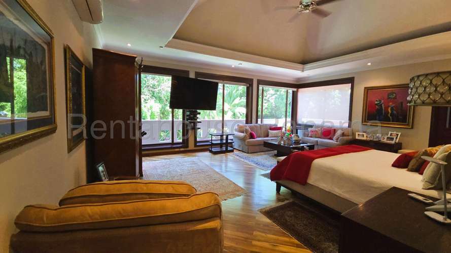 Alquiler de Casa en Altos del Golf SN