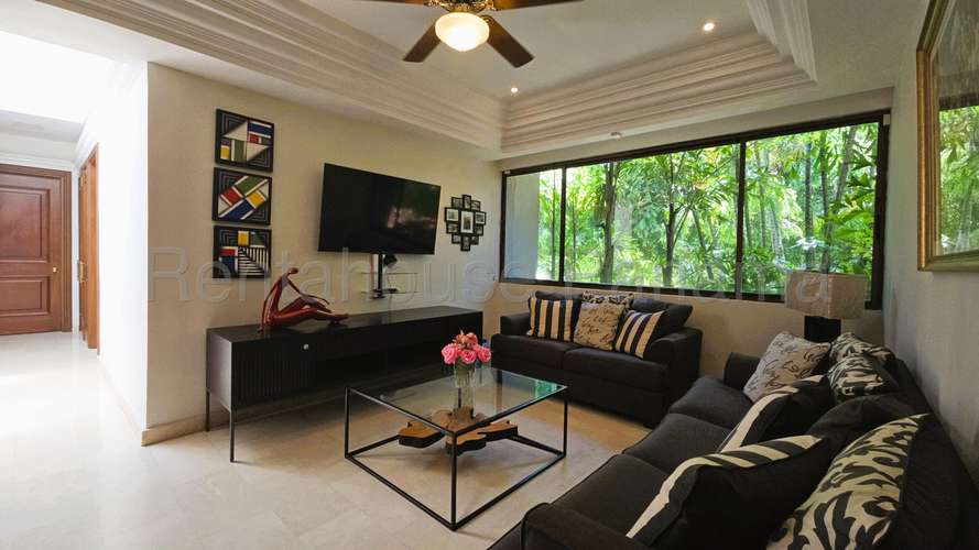 Alquiler de Casa en Altos del Golf SN