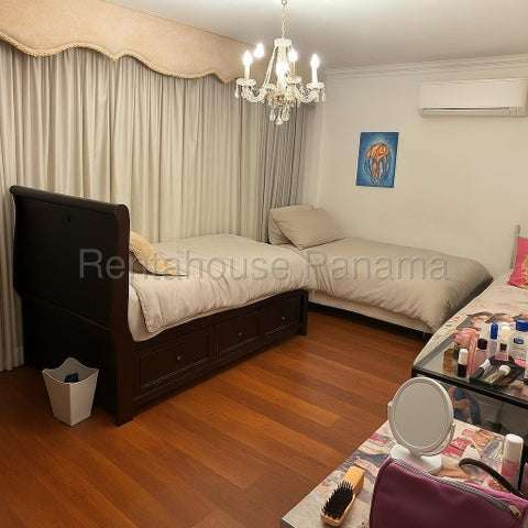 VENTA DE APARTAMENTO EN MARBELLA