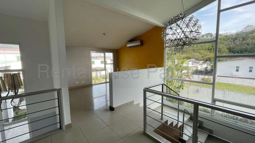 Vendo Casa de 562m2 en Altos de Panama Horizonte II 26-7209SRZ