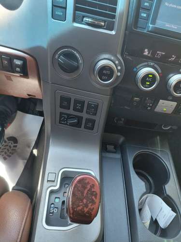 TOYOTA SEQUOIA 2017 FULL EXTRA  - Imagen 7