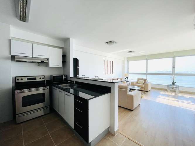 Alquiler de Apartamnto de Una Recamara en Cinta Costera con Vista al Mar - Imagen 13