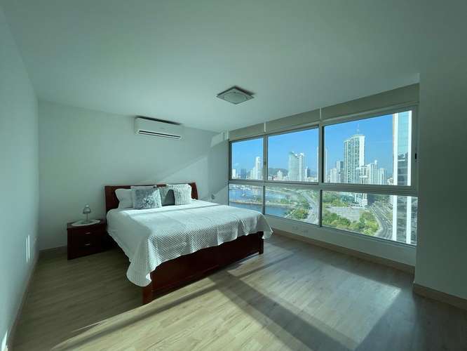 Alquiler de Apartamnto de Una Recamara en Cinta Costera con Vista al Mar - Imagen 3