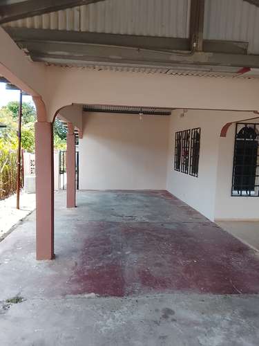 ALQUILER DE CASA EN AGUADULCE