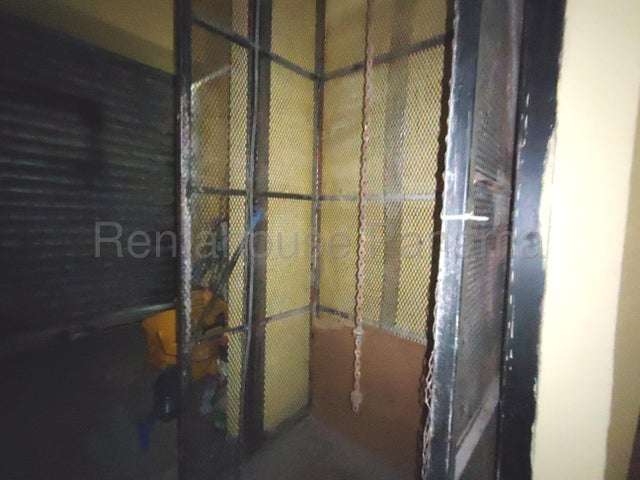 Alquilo local-bodega en Zona Libre de Colon 26GC6234 C/elevador de carga   - Imagen 5