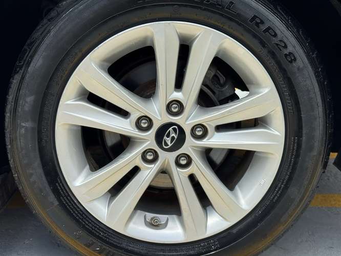 HYUNDAI SONATA 2012