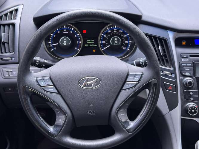 HYUNDAI SONATA 2012