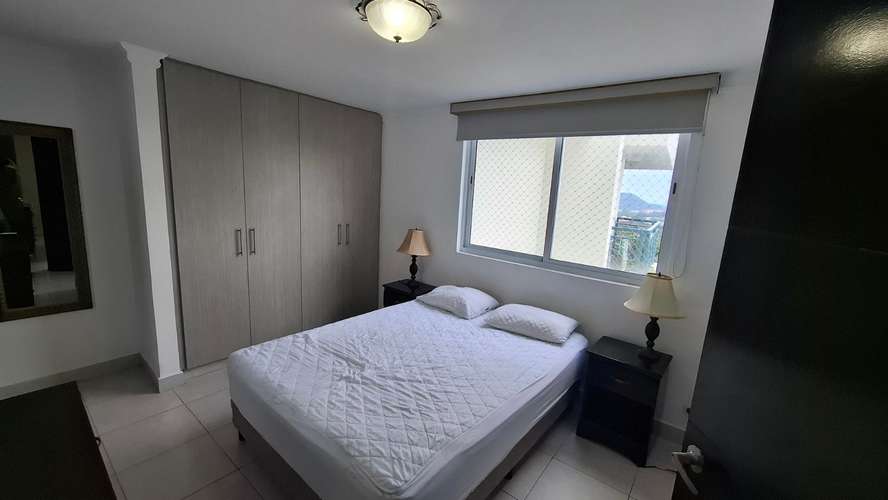 PLAZA EDISON APARTAMENTO AMOBLADO EN ALQUILER
