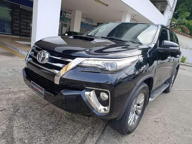 TOYOTA FORTUNER 2017 AUTOMATICO