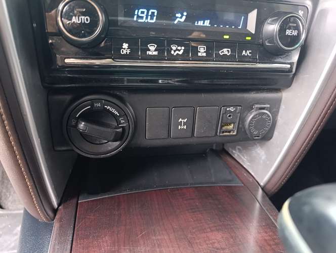 TOYOTA FORTUNER 2017 AUTOMATICO - Imagen 10
