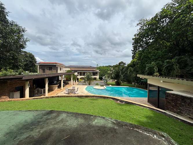 VENTA EXCUSIVA CASA Y TERRENO EN CLAYTON - Imagen 15