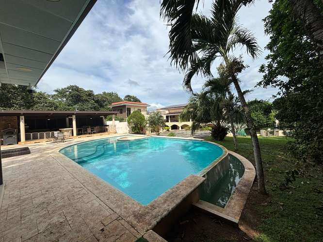 VENTA EXCUSIVA CASA Y TERRENO EN CLAYTON - Imagen 17