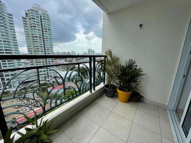 Apartamento en Edison Park I con balcón y vista a la ciudad - Imagen 14