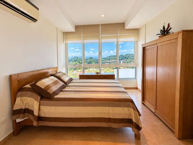 Apartamento en venta en Coronado Golf con vista al campo de Golf - Imagen 8