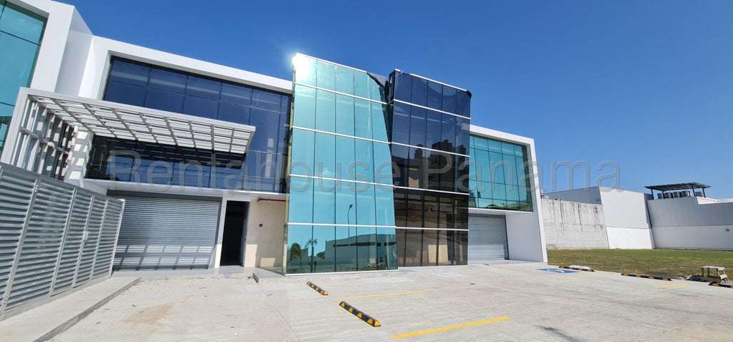 Galera en venta Parque Lefevre 26EPP3465