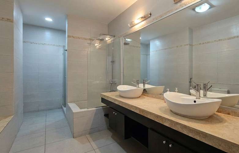 Apartamento en Avenida Balboa I con balcón y vista al mar - Imagen 8