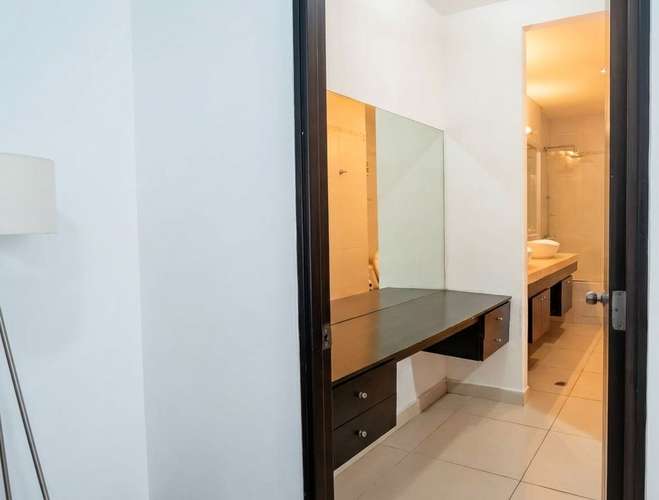 Apartamento en Avenida Balboa I con balcón y vista al mar - Imagen 2