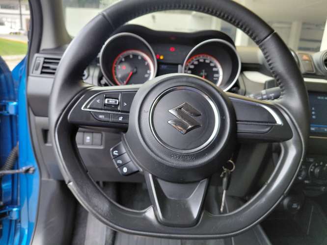 SUZUKI SWIFT 2023 AUTOMATICO