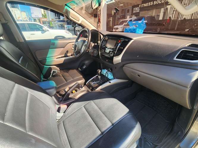 VENDO MITSUBISHI L200 SPORTERO FULL AT 2019 4 X 4 