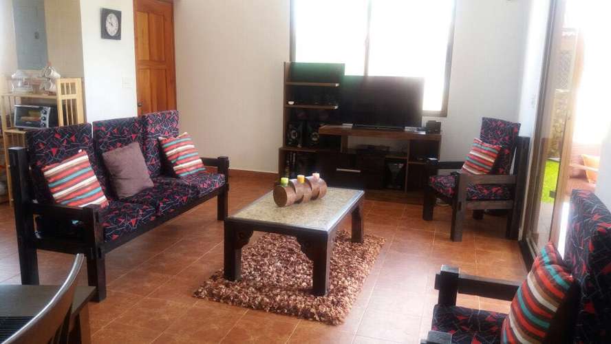 SE VENDE HERMOSA CASA AMOBLADA EN HACIENDA SENDERO DEL VALLE - Imagen 2