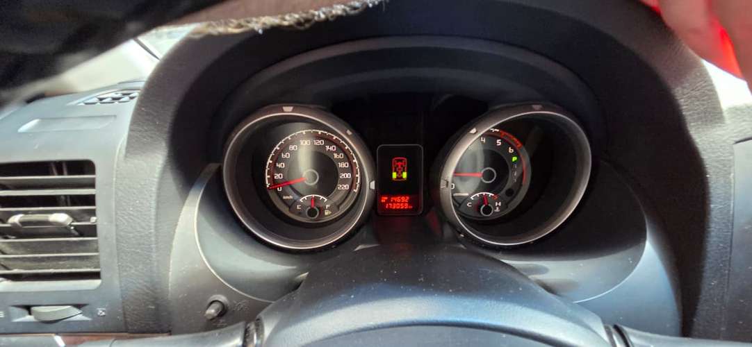 SE VENDE -Mitsubishi montero - Imagen 4