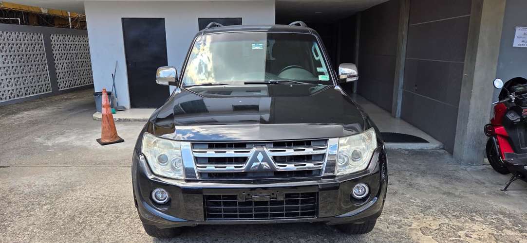 SE VENDE -Mitsubishi montero