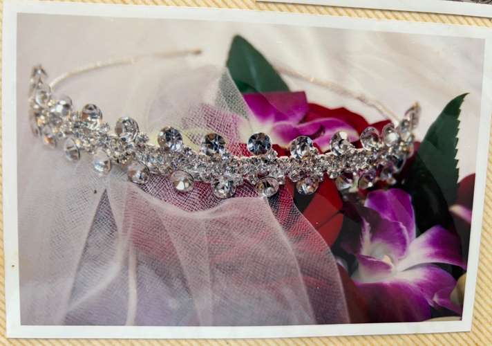 Hermoso vestido de novia, incluye velo y tiara. 