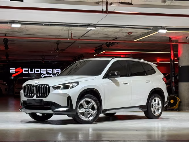 BMW X1 sDrive18i 2023  - Imagen 1