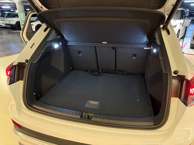 AUDI Q4 40 E-TRON 2026