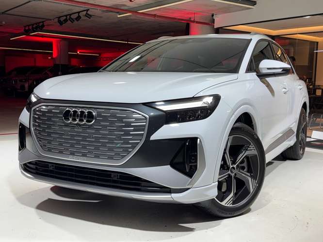 AUDI Q4 40 E-TRON 2026