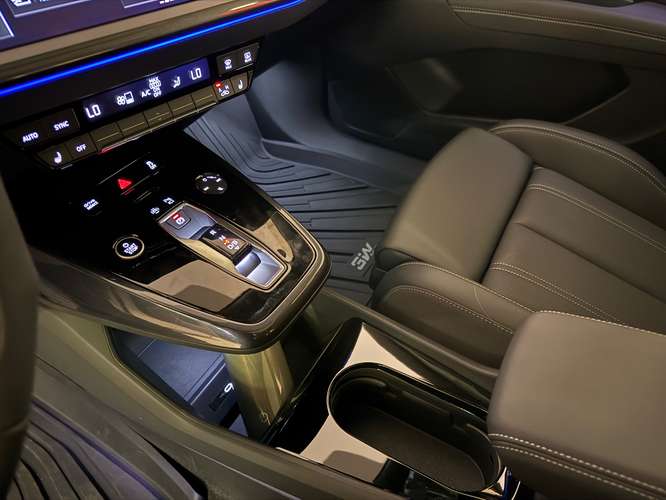 AUDI Q4 40 E-TRON 2026