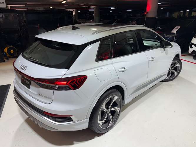 AUDI Q4 40 E-TRON 2026