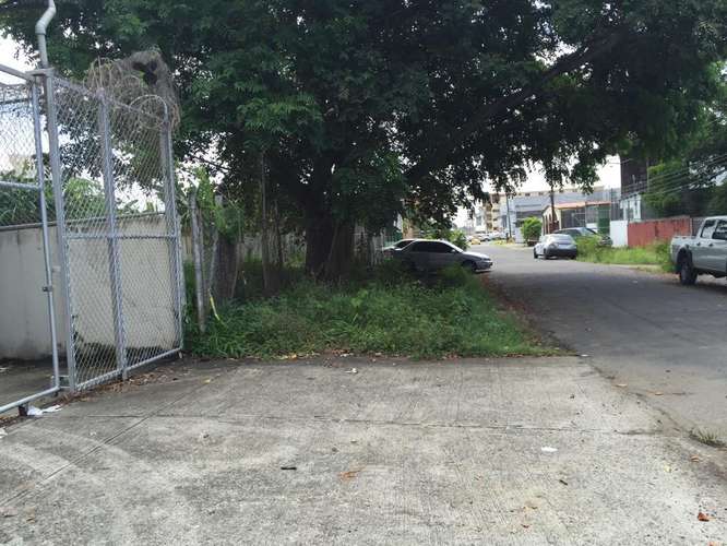 VENTA TERRENO EN CHANIS - Imagen 2