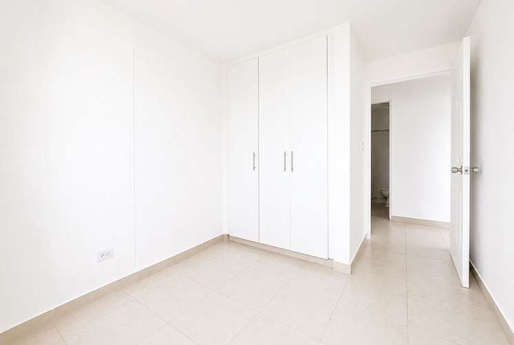  ! Apartamento en Carrasquilla I con balcón y vista a la ciudad - Imagen 6