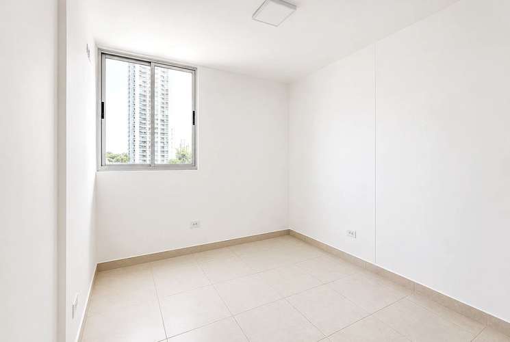 ! Apartamento en Carrasquilla I con balcón y vista a la ciudad - Imagen 7