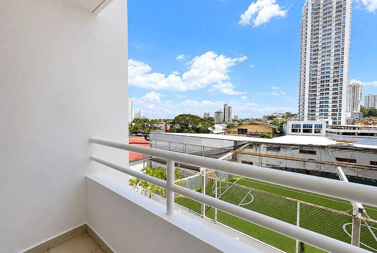  ! Apartamento en Carrasquilla I con balcón y vista a la ciudad - Imagen 5